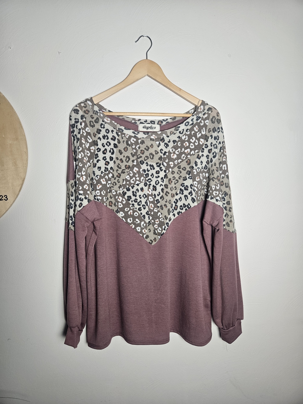 Womans Large Mauve Amd Leppard Long Sleeve Top